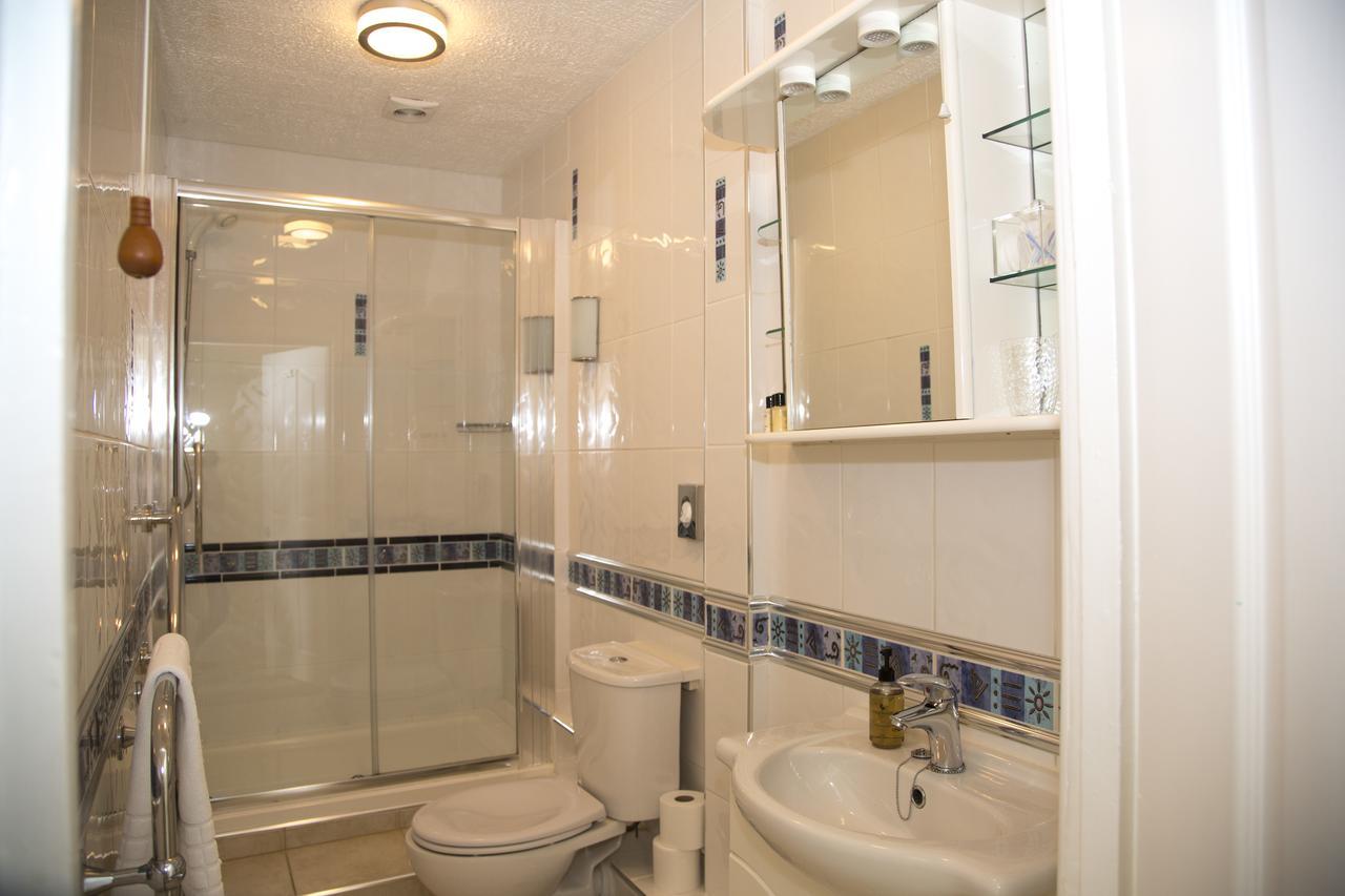 Bed and Breakfast Carlton Court Торки Экстерьер фото